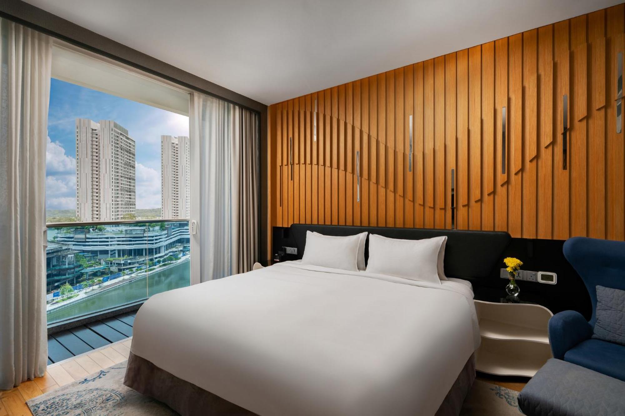 Fraser Place Puteri Harbour Nusajaya  Exterior photo Deluxe Room